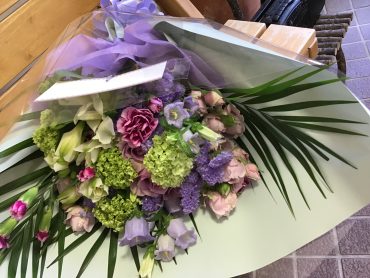 母の日らしくなってきました|「花はあんどう」　（鳥取県倉吉市の花屋）のブログ