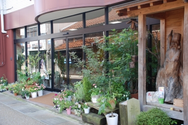 「花はあんどう」　（鳥取県倉吉市）の花屋店舗写真2